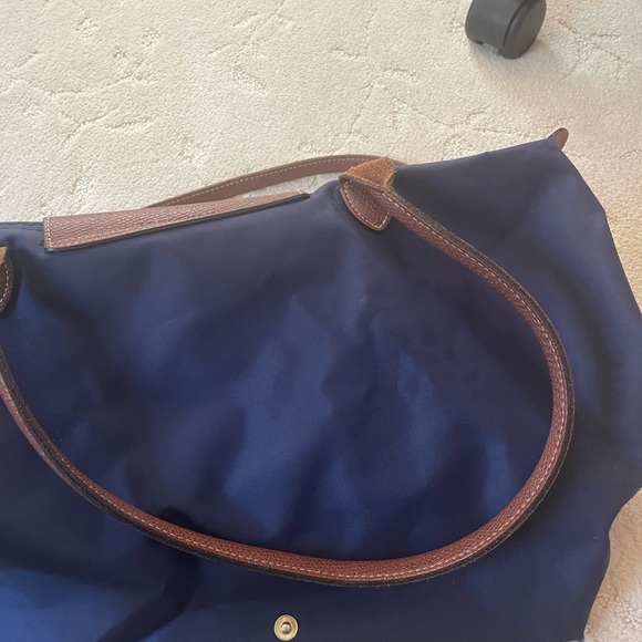Authentic long champ Le Pliage medium shoulder tote - Picture 4 of 5